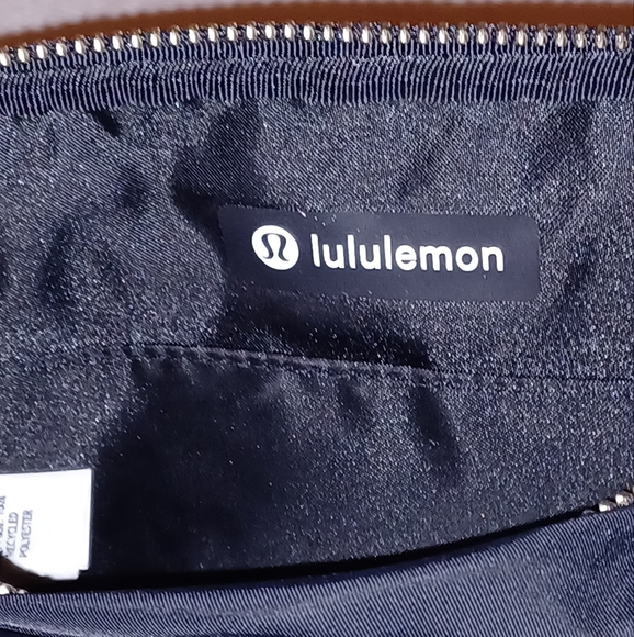 LADIES FANNY PACK - Picture 2 of 5